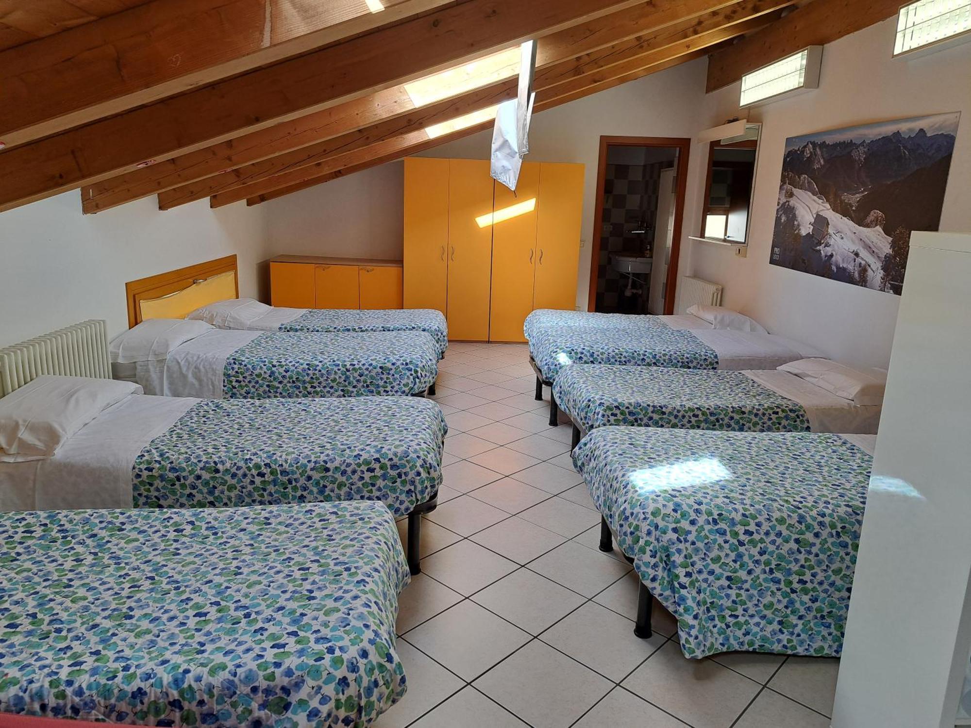 Lunga Via Delle Dolomiti Hotell Calalzo di Cadore Exteriör bild