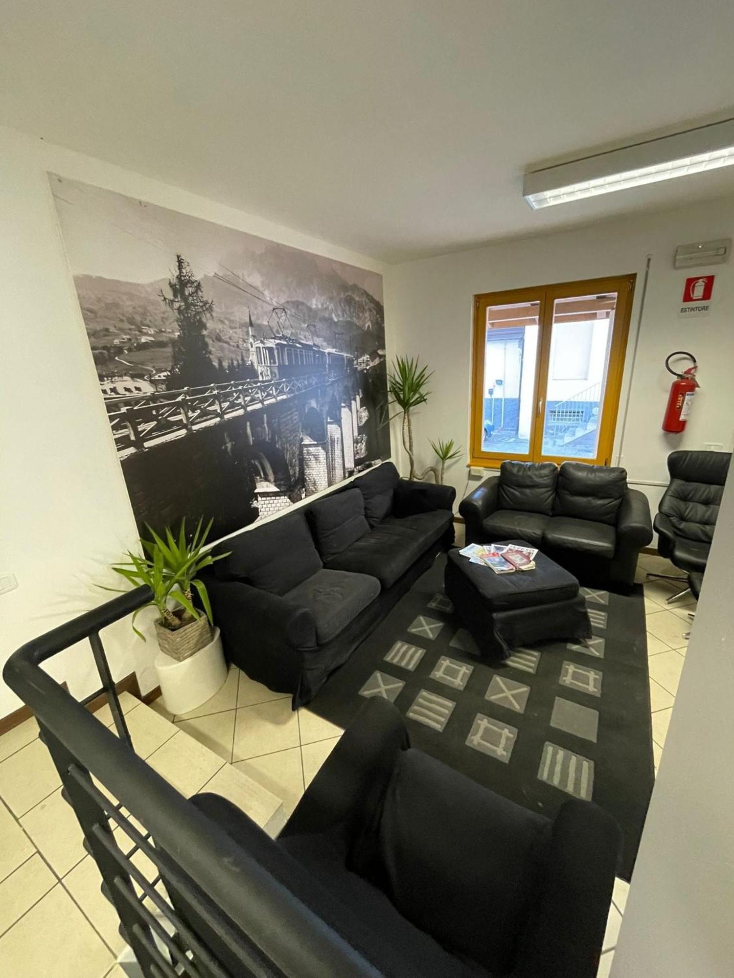 Lunga Via Delle Dolomiti Hotell Calalzo di Cadore Exteriör bild