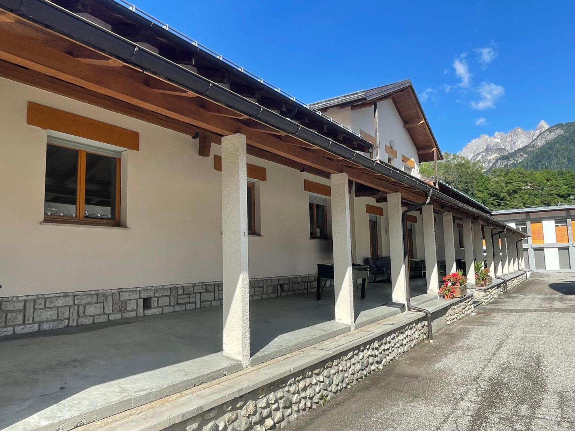 Lunga Via Delle Dolomiti Hotell Calalzo di Cadore Exteriör bild